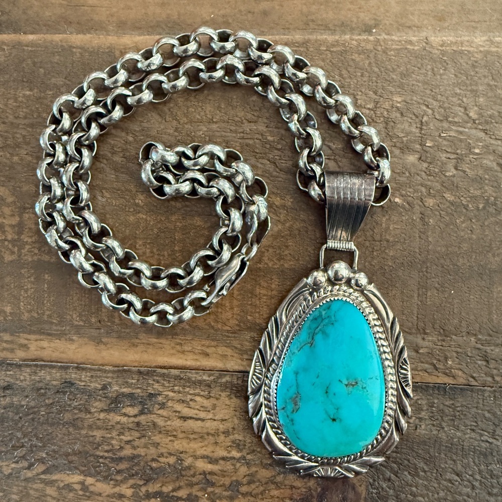 Vintage Native Navajo Turquoise and Sterling Silver Pendant Necklace Italy Chain